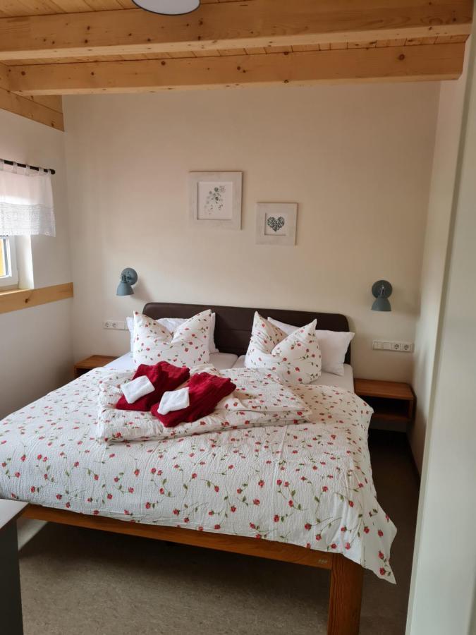 Familien- Und Apartmenthotel Lerchenberghof Walddorf  Kültér fotó
